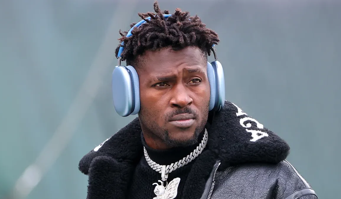 Antonio Brown Claims to Have Left U.S. as Attempted Murder Case Faces Uncertain Future