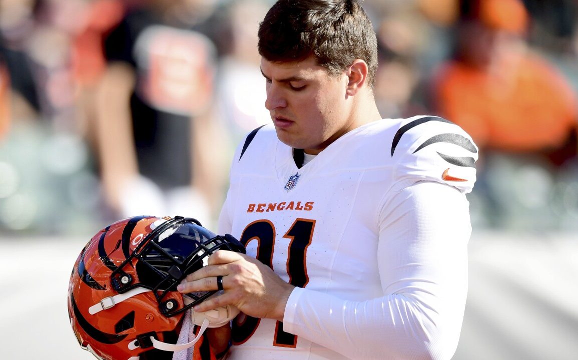 Bengals Face Defensive Setback as Contract Disputes Sideline Shemar Stewart and Trey Hendrickson