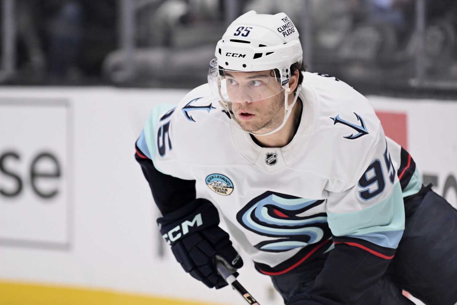 Blackhawks Acquire Burakovsky From Kraken in Trade for Veleno Amid Roster Overhaul