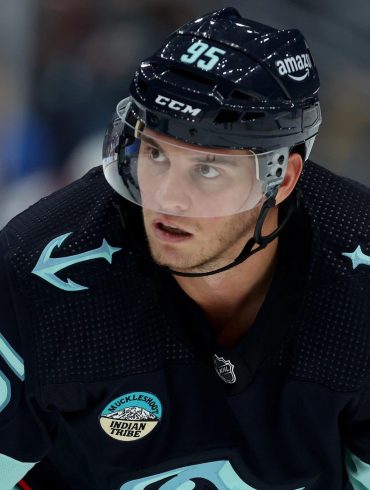 Blackhawks Flip Veleno for Burakovsky in Strategic Gamble to Boost Bedard and Offensive Depth