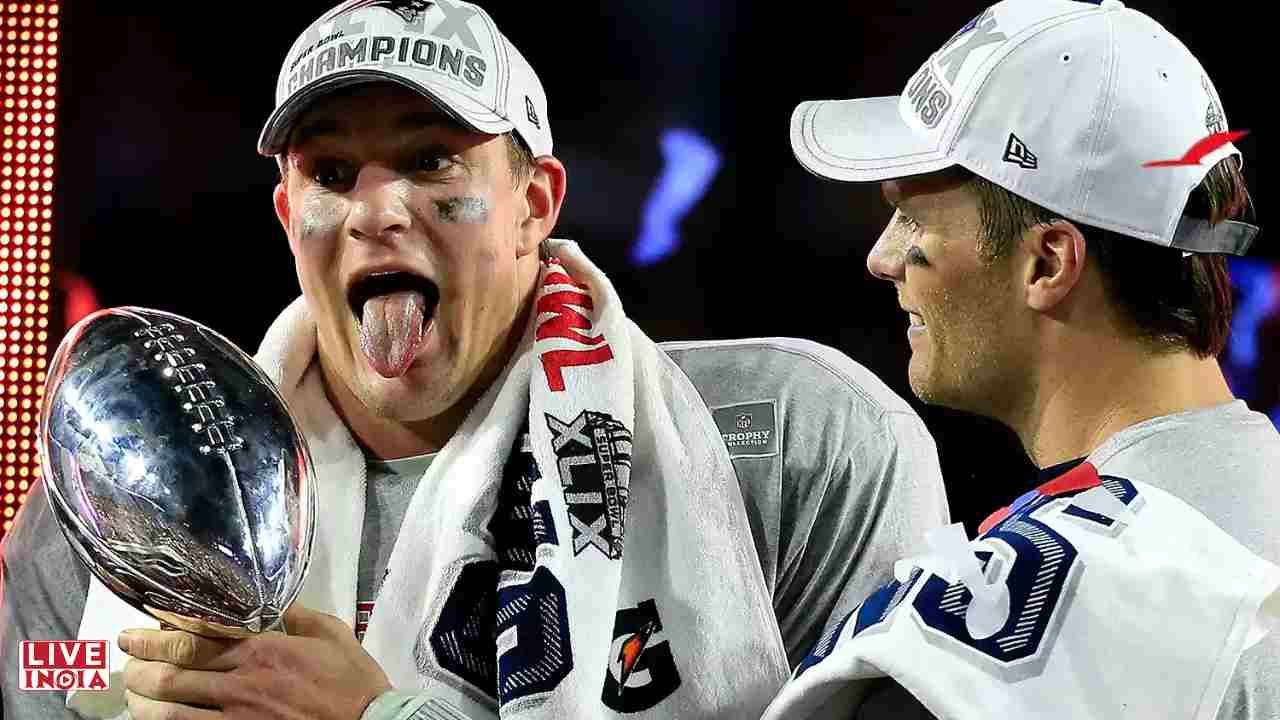 Brady and Gronkowski Reunite with Laughter, Lombardi Mishap, and Legendary Chemistry at Fanatics Fest