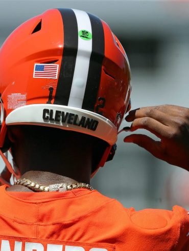 Browns Narrow Quarterback Race to Pickett and Gabriel as Sanders Faces Uphill Battle