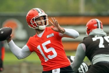 Browns Quarterback Race Heats Up as Flacco, Pickett, Gabriel, and Sanders Vie for Starting Role