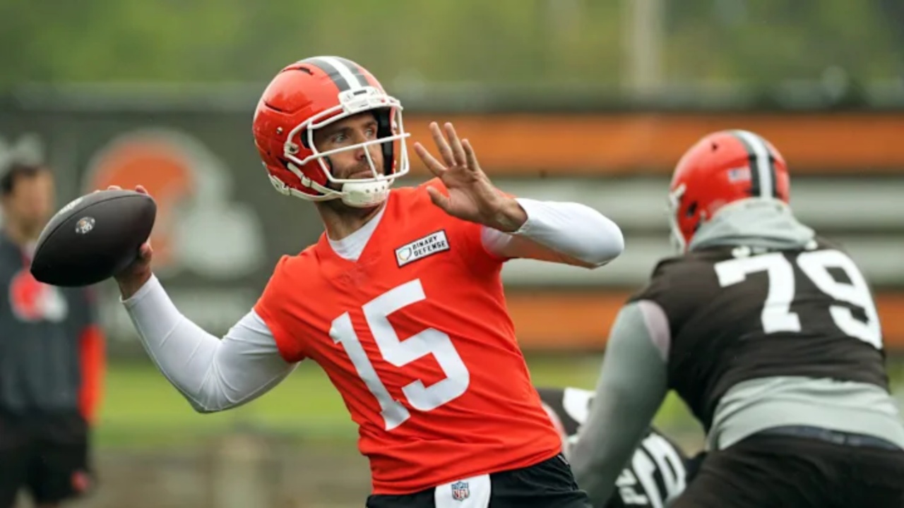 Browns Quarterback Race Heats Up as Flacco, Pickett, Gabriel, and Sanders Vie for Starting Role