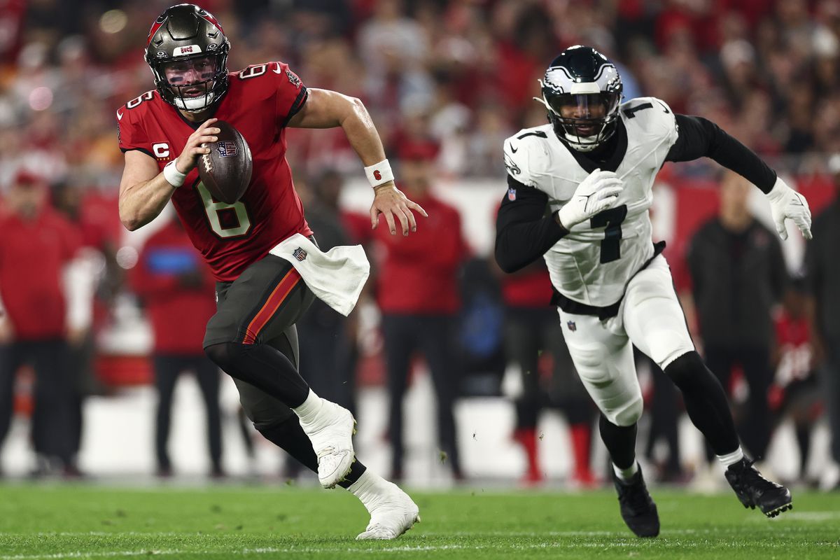Buccaneers Count on Reddick’s Redemption to Revive Edge Rush and Bolster Defense