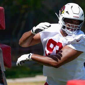 Calais Campbell Returns to Cardinals Aiming to Mentor Young Stars and Cement His Legacy