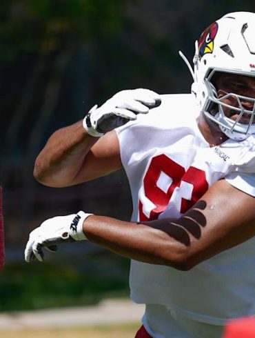 Calais Campbell Returns to Cardinals Aiming to Mentor Young Stars and Cement His Legacy