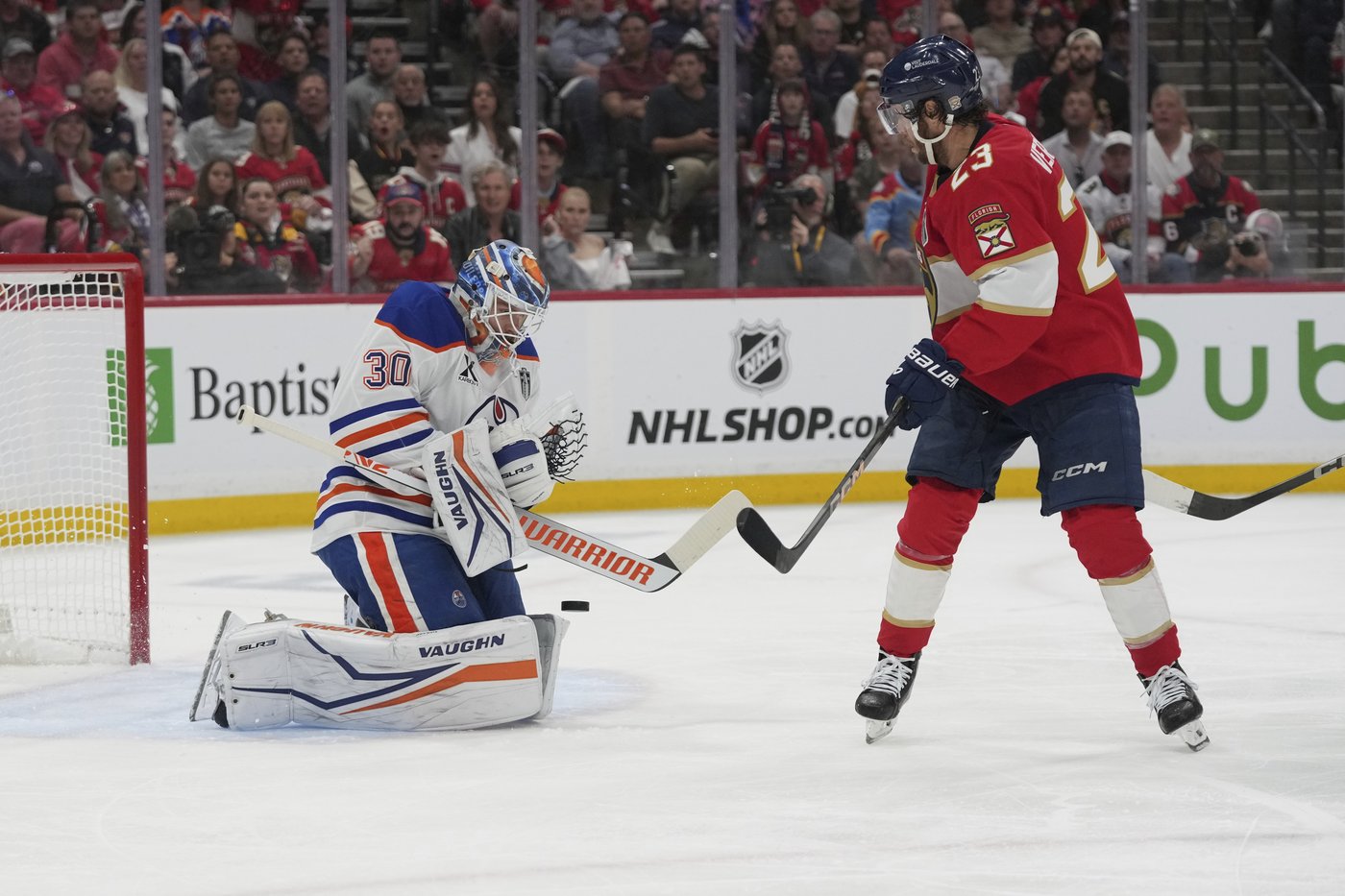 Calvin Pickard’s Steady Hand and Grit Give Oilers a Crucial Edge in Stanley Cup Final