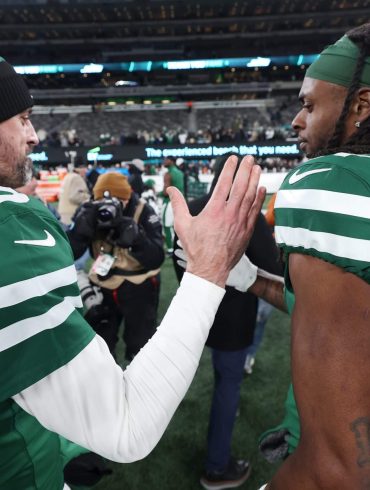Davante Adams Finds New Life With Rams, Citing Culture Shift and McVay’s Leadership