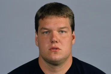 Former Raiders Lineman Rich Stephens Dies at 60, Remembered for Role in Key Franchise Eras