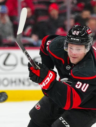 Hurricanes Reward Eric Robinson’s Breakout Season with Four-Year, $6.8 Million Extension