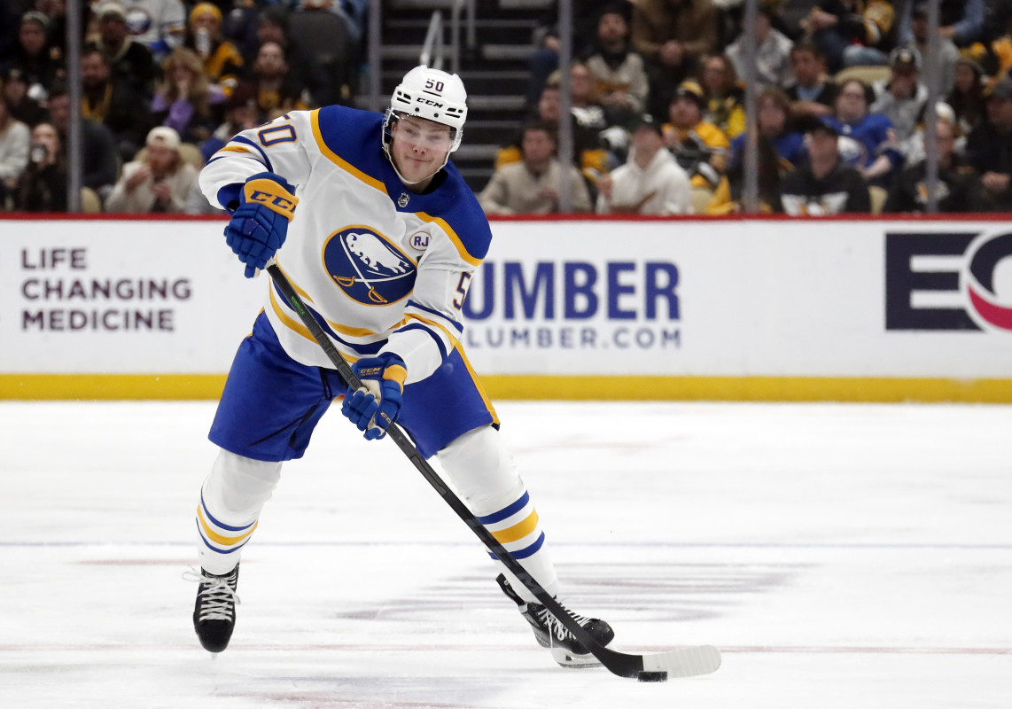 Hurricanes Reward Eric Robinson’s Breakout Season with Four-Year, $6.8 Million Extension