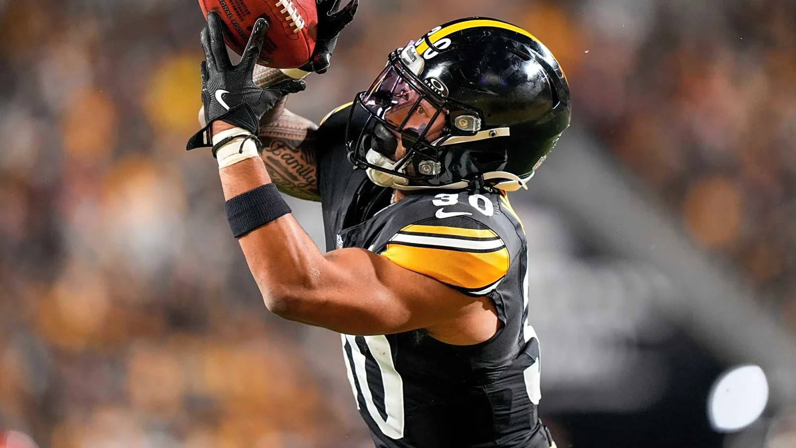 Jaylen Warren Embraces Larger Workload as Fitzpatrick and Harmon Boost Steelers’ 2025 Outlook