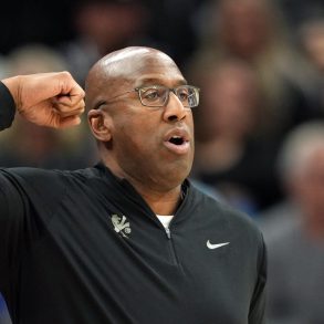 Knicks Turn to Mike Brown, Taylor Jenkins After Striking Out on Top Coaching Targets