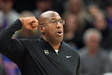 Knicks Turn to Mike Brown, Taylor Jenkins After Striking Out on Top Coaching Targets