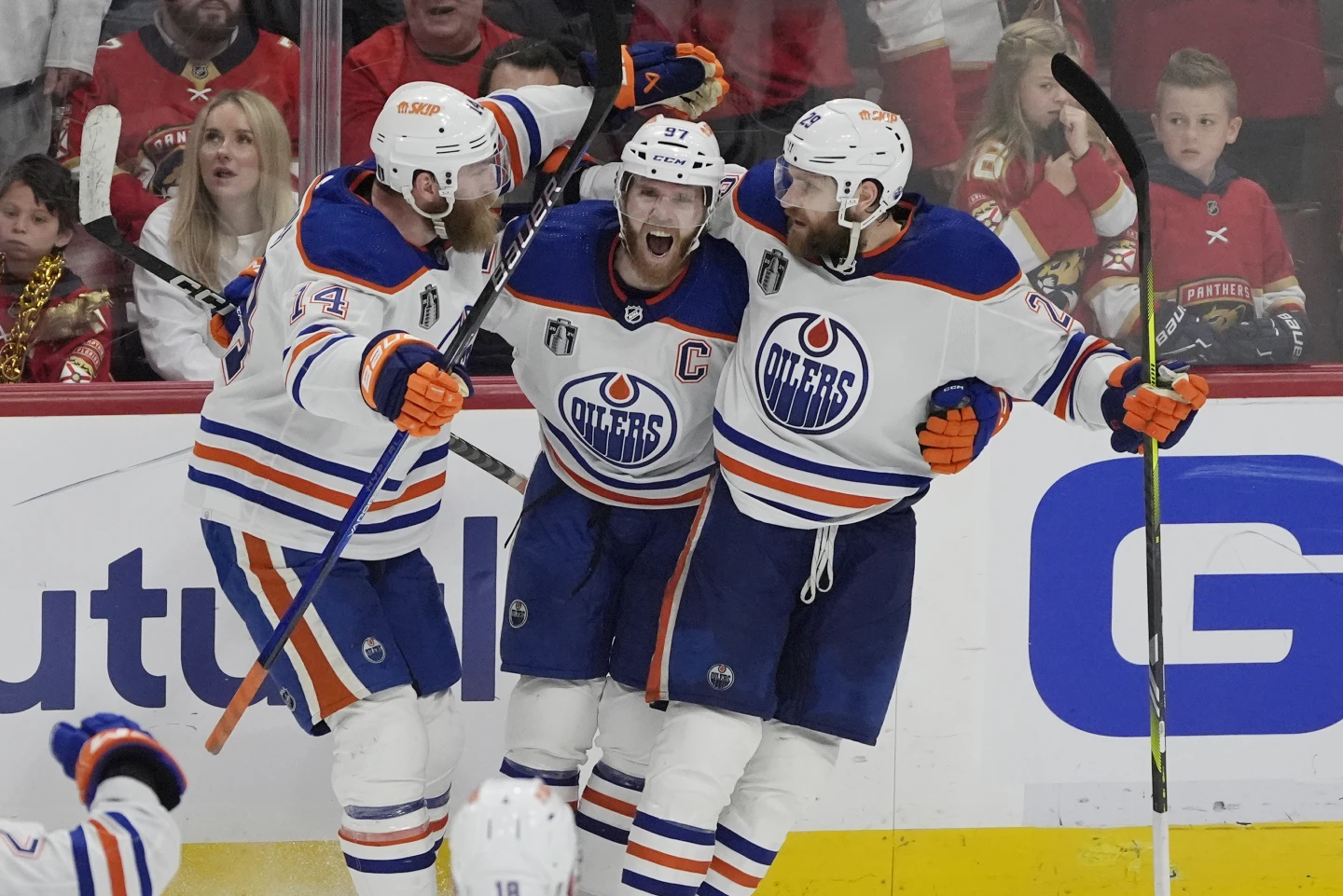 McDavid’s Breakaway Ignites Oilers’ Surge Toward Stanley Cup Final Redemption Against Panthers