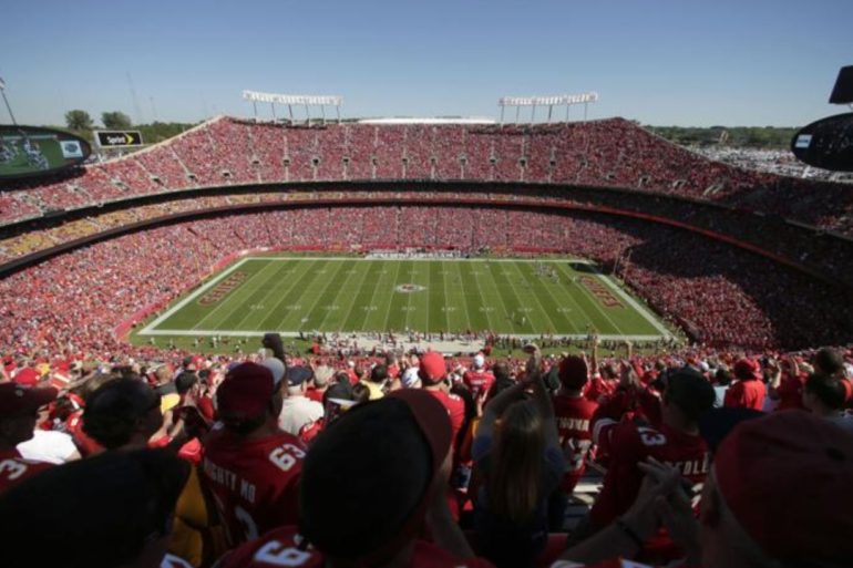 Missouri Approves Tornado Aid and Stadium Funding to Keep Chiefs and Royals from Bolting to Kansas