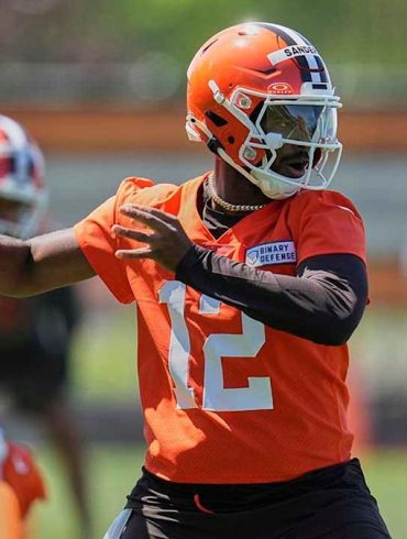 NFL Minicamps Spotlight Contract Standoffs, Rookie Reps, and Quarterback Uncertainty