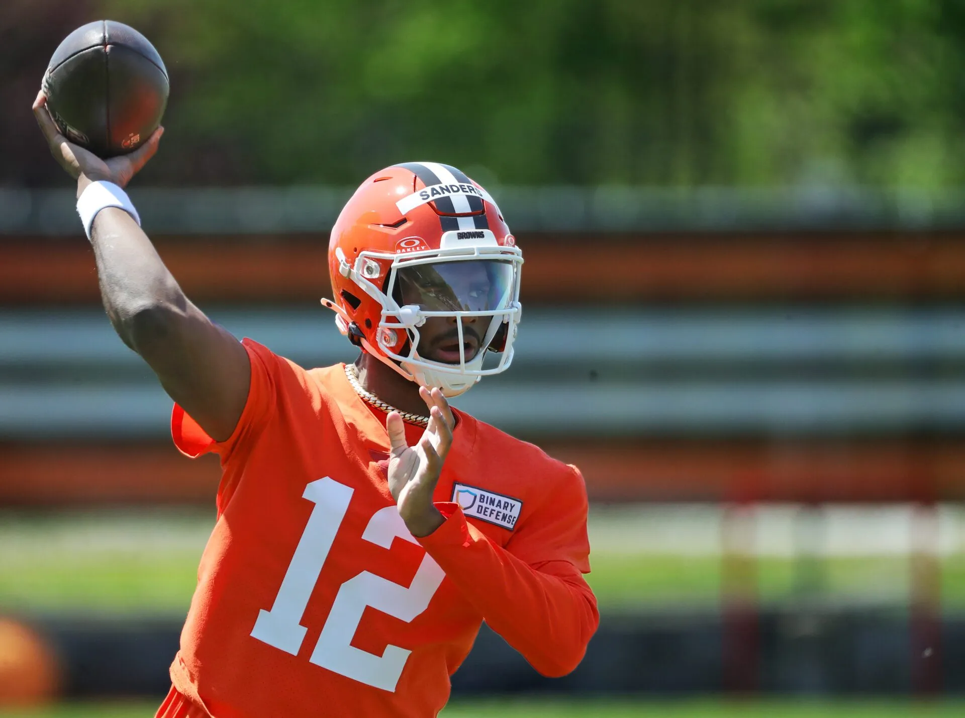 NFL Minicamps Spotlight Contract Standoffs, Rookie Reps, and Quarterback Uncertainty