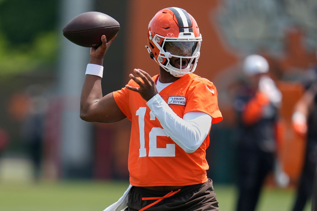 Shedeur Sanders Embraces Growth Over Position Battle as Browns Develop Rookie Quarterbacks