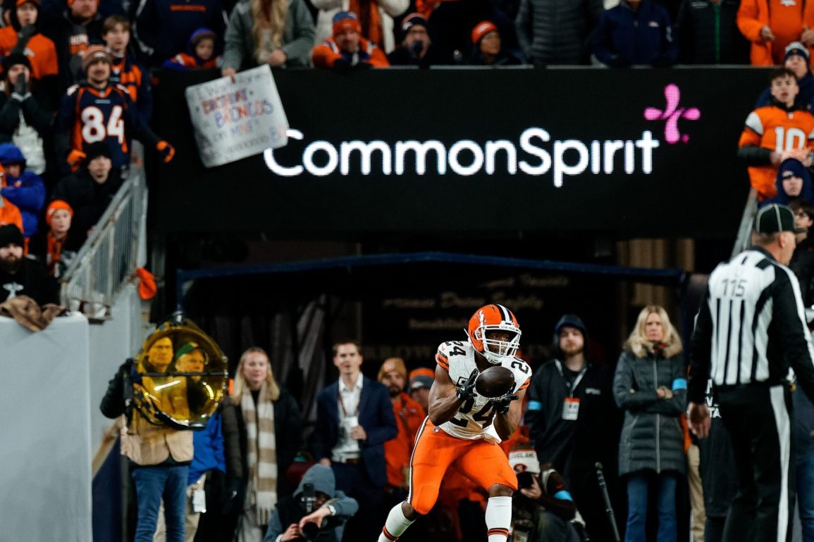 Texans Take Calculated Gamble on Nick Chubb to Strengthen Backfield Duo with Joe Mixon