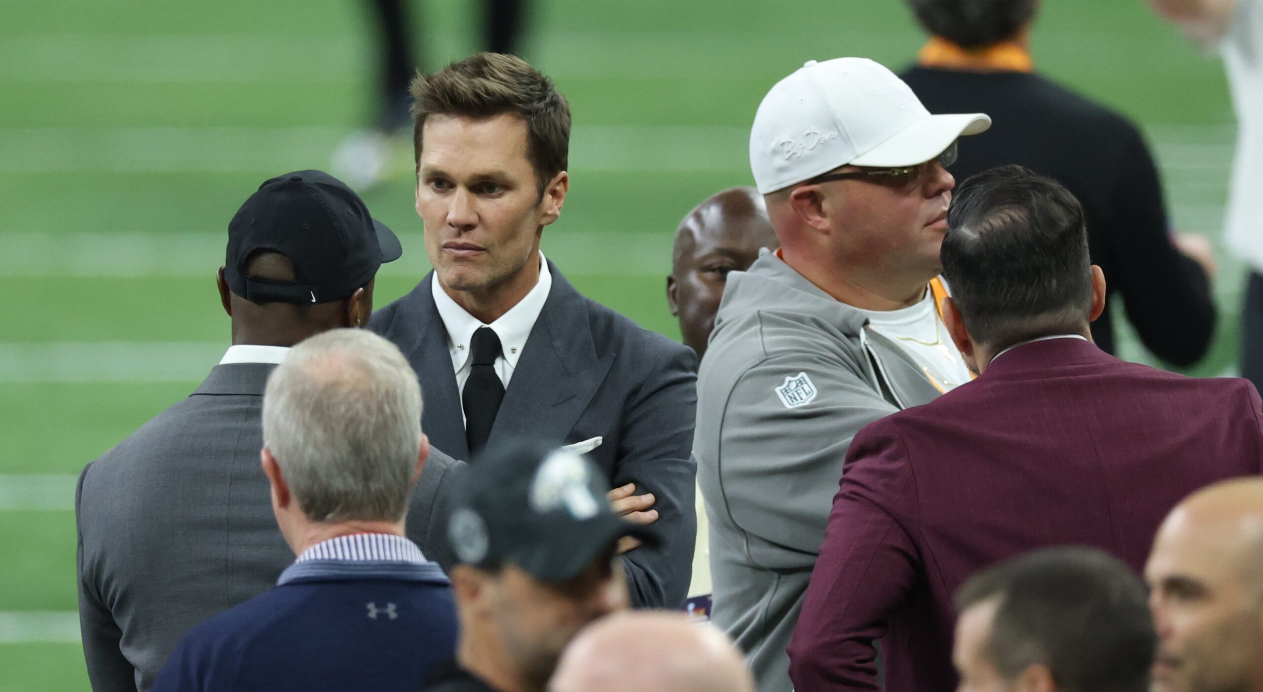 Tom Brady Quietly Shapes Raiders QB Plans as Seahawks Bet on Sam Darnold for Stability