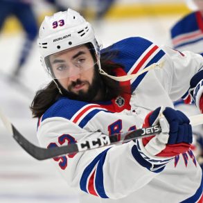 Zibanejad’s Future Looks Secure in New York as Trade Rumors Clash with Reality