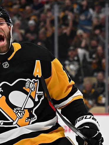 Bryan Rust