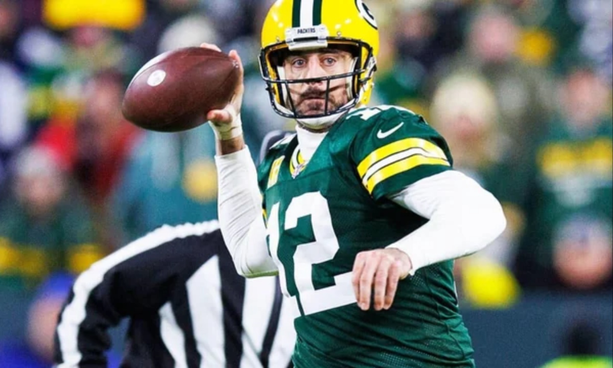 Packers QBs Celebrate Offseason Weddings as Jordan Love Goes Public and Aaron Rodgers Stays Private