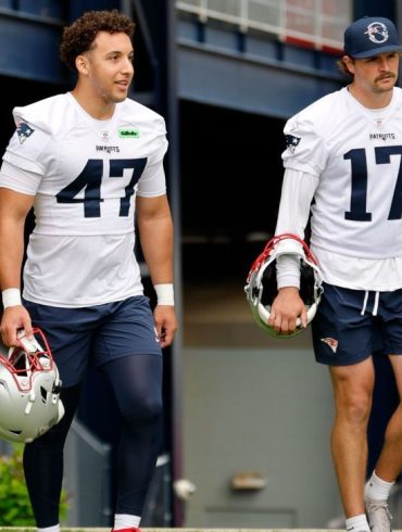 Patriots Signal New Era as Vrabel Drafts Long Snapper Julian Ashby, Releases Team Captain