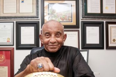 Pettis Norman