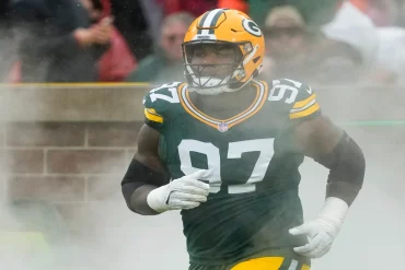 Cowboys Trade Micah Parsons to Packers, Add Kenny Clark Ahead of Season Opener vs. Eagles