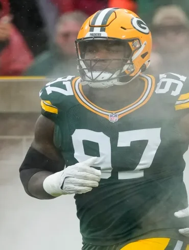 Cowboys Trade Micah Parsons to Packers, Add Kenny Clark Ahead of Season Opener vs. Eagles