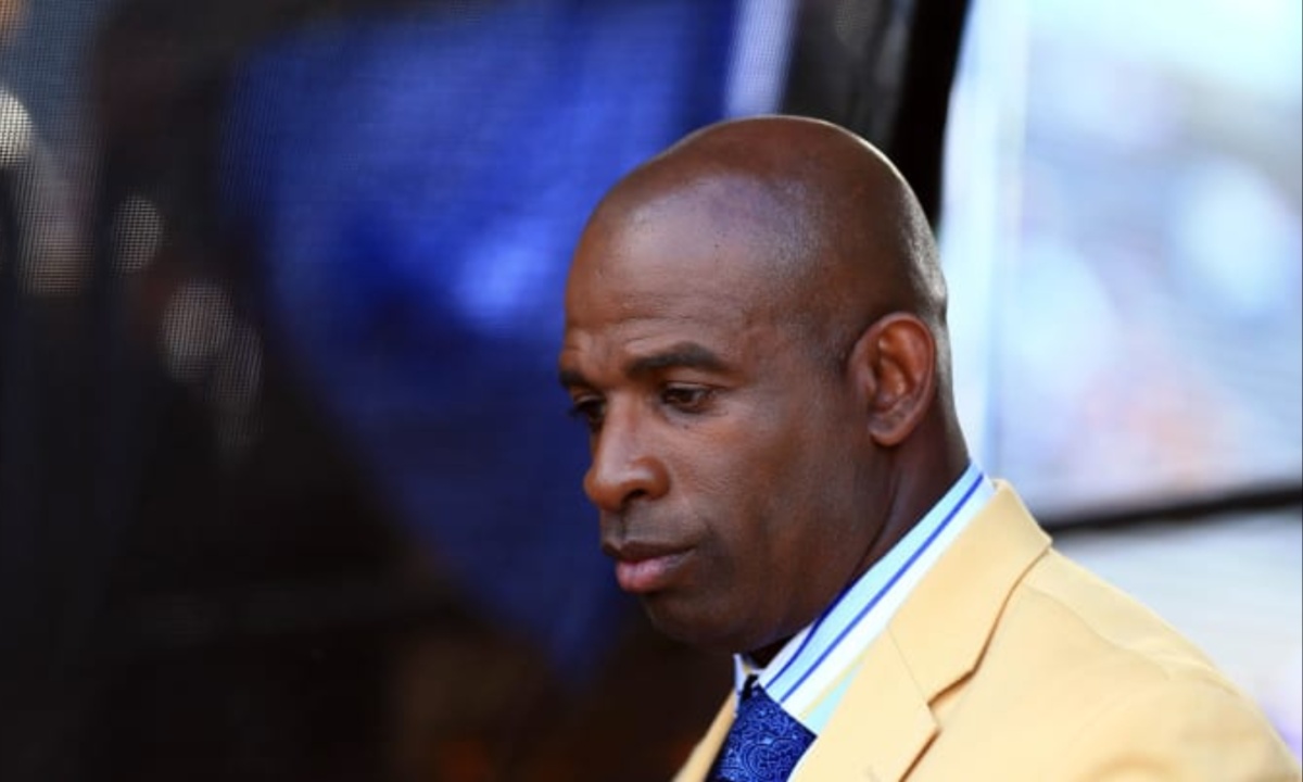 Create an Upper Room to Set Apart the Greatest Legends in Pro Football History