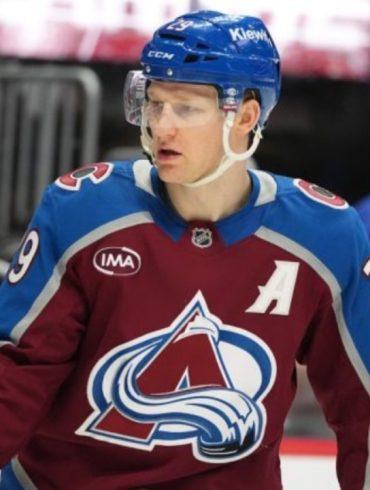 Nathan MacKinnon