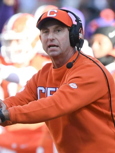 Clemson Falls to 1-3 After Syracuse Loss as Dabo Swinney Calls for Reset During Bye Week
