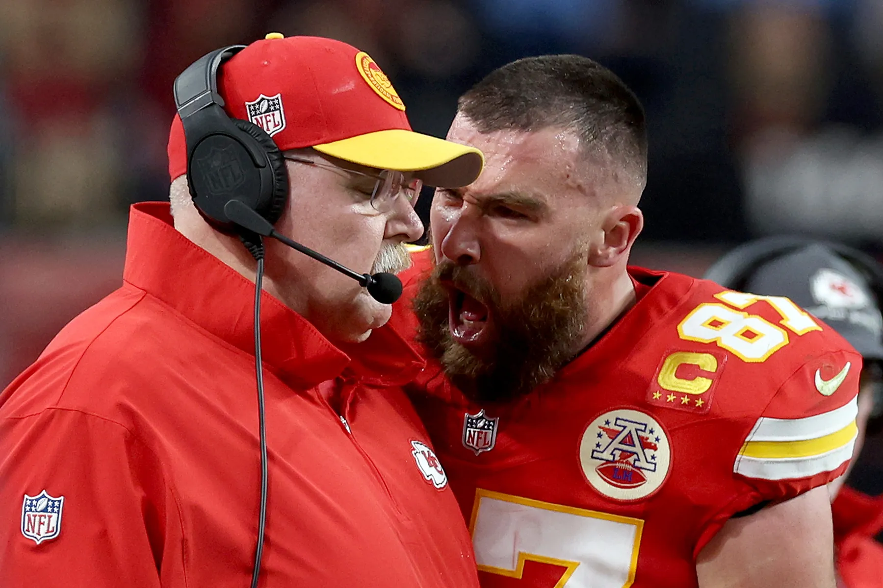 Travis Kelce’s Sideline Clash With Andy Reid Sparks Attention as Chiefs Grind Out Win Over Giants