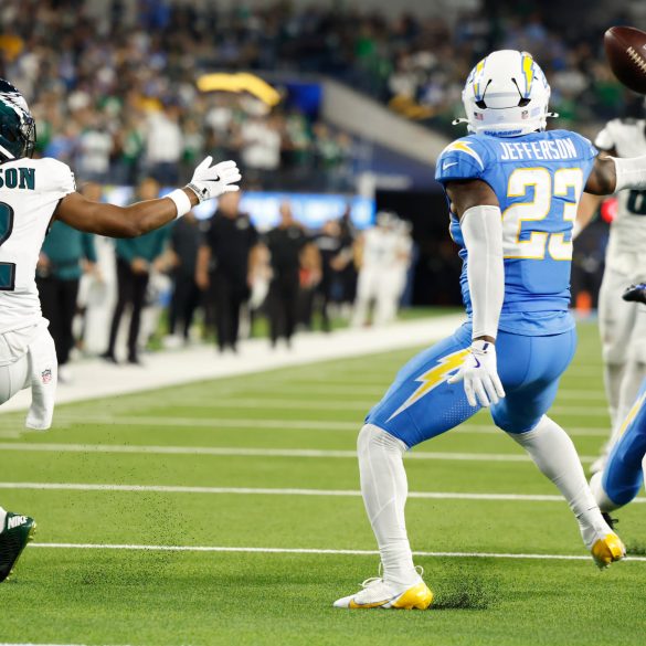 Chargers Edge Eagles in Overtime Thriller Behind Herbert, Defense, and Clutch Kicking