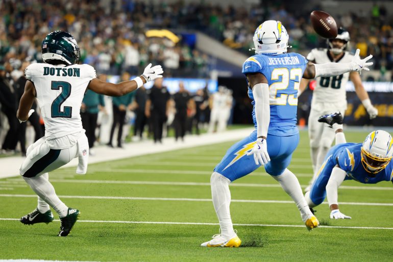 Chargers Edge Eagles in Overtime Thriller Behind Herbert, Defense, and Clutch Kicking