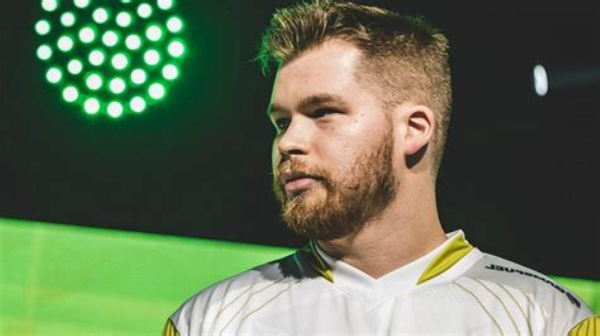 Crimsix (Ian Porter)