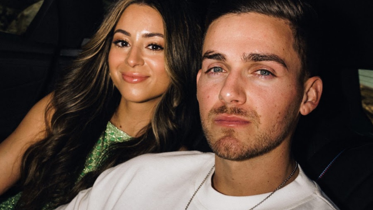 Roger & Talia (The Scott Family)