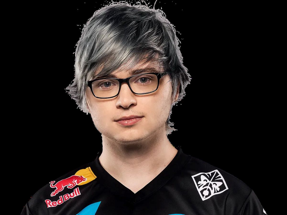 Sneaky (Zach Scuderi)