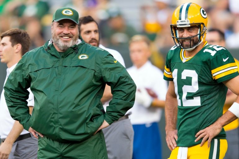 Steelers Begin McCarthy Era Amid Aaron Rodgers’ Uncertain 2026 Future