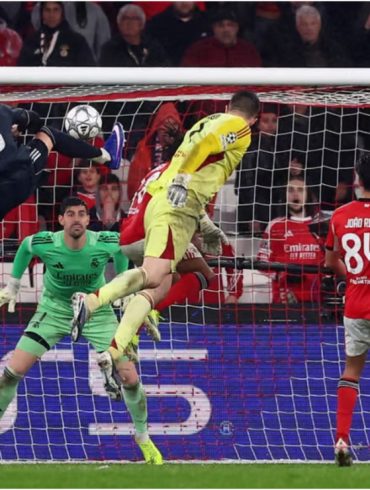 Trubin’s Last Second Header Saves Benfica and Reignites Mourinho’s Champions League Dream