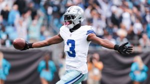 Dallas Cowboys Franchise Tag George Pickens as Contract Talks Extend Into Summer
