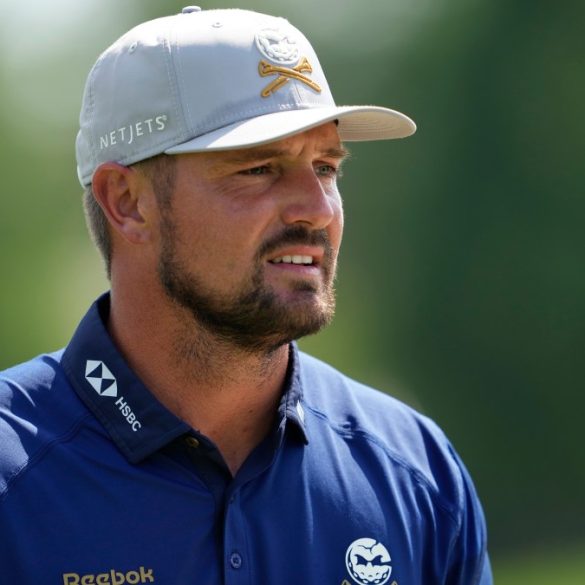 LIV Golf Criticizes Top Ten Restriction as OWGR Awards First Ranking Points