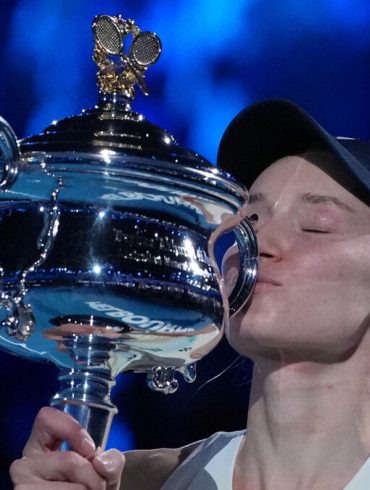 Rybakina’s Quiet Resolve Tops Sabalenka to Claim Australian Open Glory