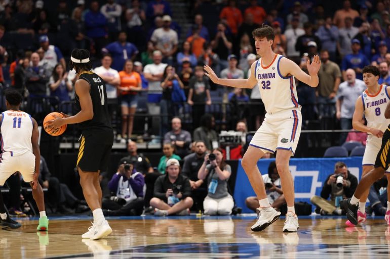 7 Foot 9 Olivier Rioux Stuns Crowd With First NCAA Tournament Dunk in Florida Blowout Win