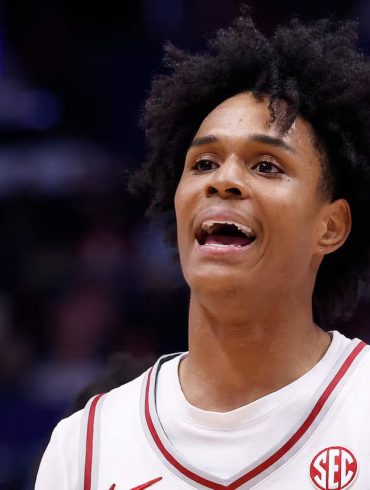 Alabama Faces Off Court Disruption as Holloway Arrested Ahead of NCAA Tournament