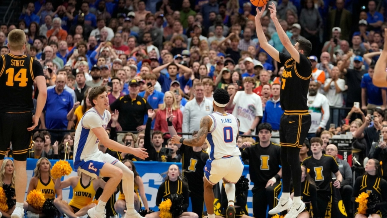 Alvaro Folgueiras’ Clutch Three Propels Iowa Past Florida, Shocking No. 1 Seed